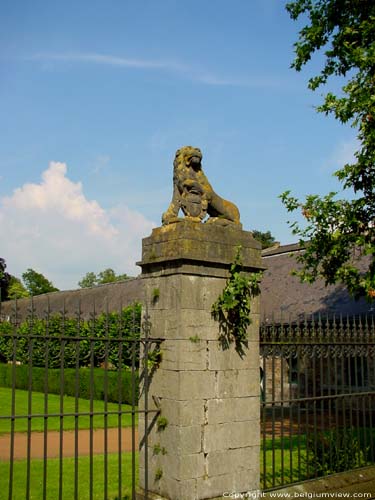 Anvaing Castle ANVAING in FRASNES - LEZ - ANVAING / BELGIUM 