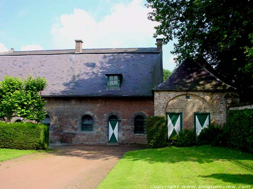 Château d'Anvaing ANVAING / FRASNES - LEZ - ANVAING photo 