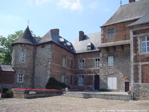 Leers-et-Fosteau castle (in Leers-and-Fosteau) THUIN / BELGIUM 