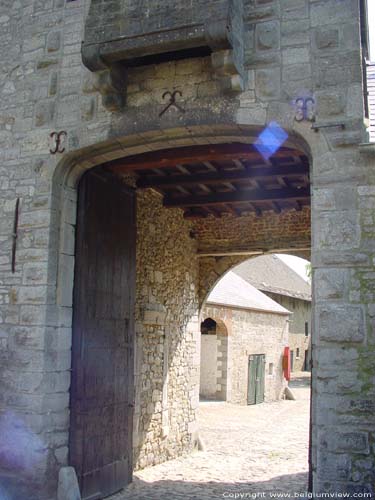 Leers-et-Fosteau castle (in Leers-and-Fosteau) THUIN / BELGIUM 