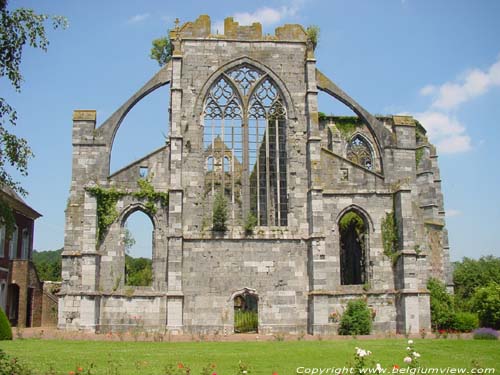 Ruïne de l'Abbaye d'Aulne (a Gozee) THUIN photo