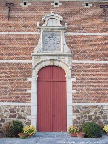 Boerderij van la Rame RAMILLIES foto Inkom grote schuur