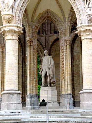 Monument voor Leopold I LAEKEN  BRUXELLES / BELGIQUE 