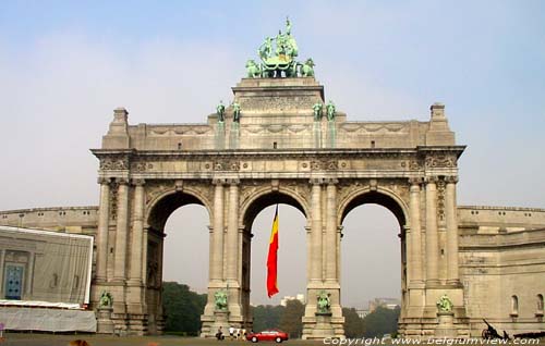 Complexe du Cinquantenaire BRUXELLES / BELGIQUE 