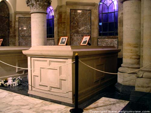 Onze-Lieve-Vrouwkerk LAKEN / BRUSSEL picture