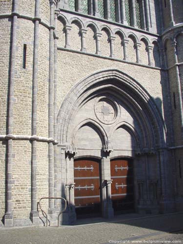 Our-Ladies' church BRUGES / BELGIUM 