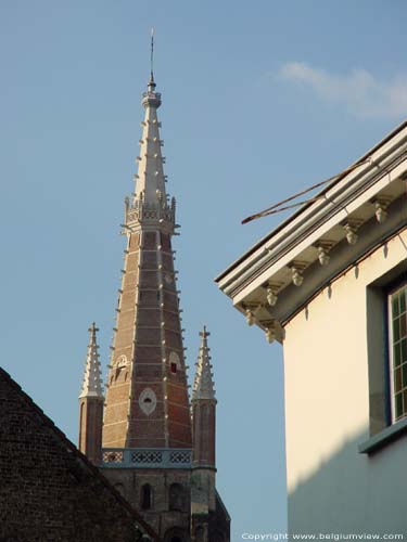 Onze-Lieve-Vrouwekerk BRUGGE / BELGI 