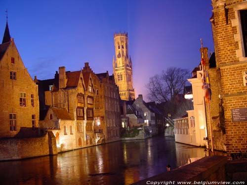 Beffroi et halles de Bruges BRUGES / BELGIQUE 