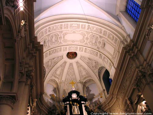 glise Sainte Walburga BRUGES / BELGIQUE 