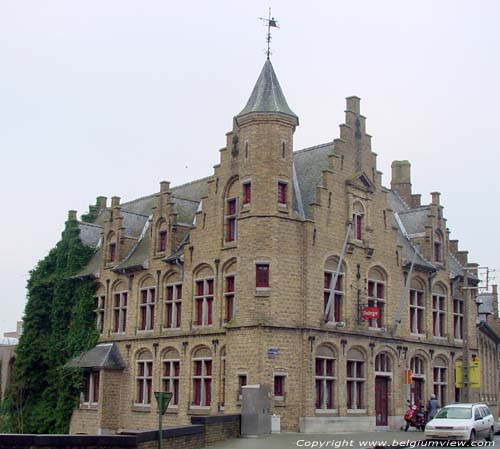 Postgebouw DIKSMUIDE / DIXMUDE photo
