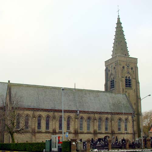 Sint-Wandregesiluskerk Beerst DIKSMUIDE foto Overzicht