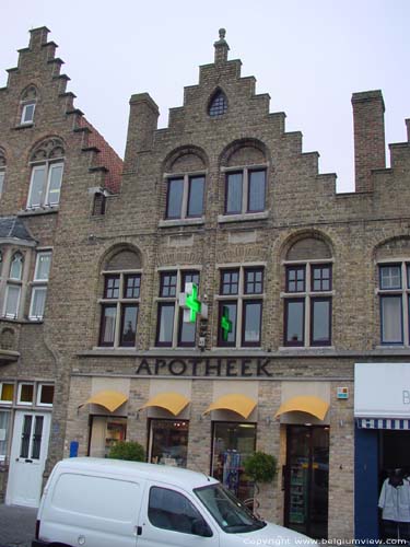 Apotheek DIKSMUIDE foto Overzicht voorgevel