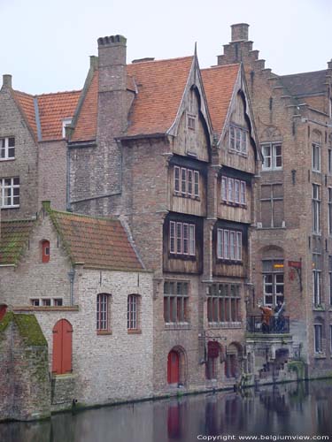 Croix Bourgondien BRUGES / BELGIQUE 