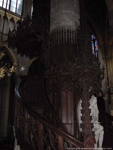 Sint-Pauluskathedraal LIEGE 1 / LUIK foto Achterzijde preekstoel