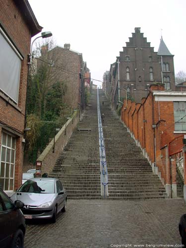 Montagne de Bueren LIEGE 1 in LUIK / BELGI Vergelijkende foto heden