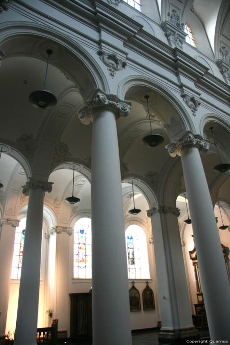 Sint-Bartholomeuskerk LIEGE 1 in LUIK / BELGI 