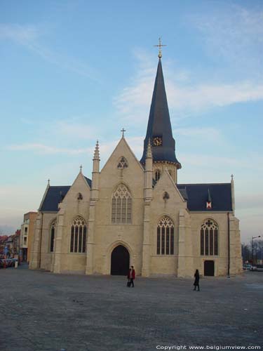 Sint-Martinuskerk BEVEREN / BELGI Overzicht westgevel