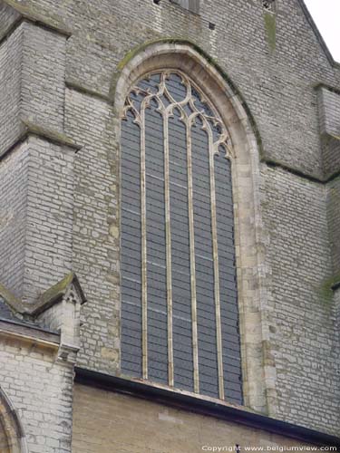 Sint-Waldetrudiskerk HERENTALS / BELGI Detail raam