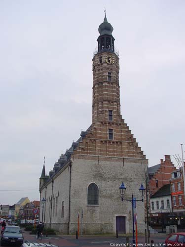 Vroegere stadhuis HERENTALS foto Overzicht voorgevel