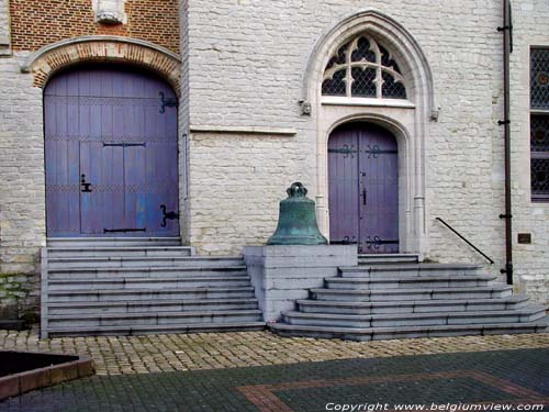 Vroegere stadhuis HERENTALS foto 