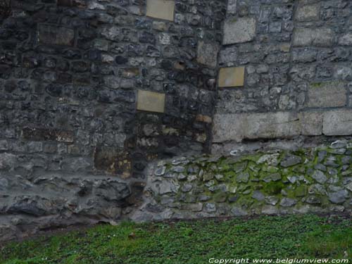 Stadsomwalling TONGEREN foto  