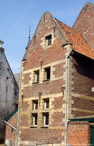 Begijnhof TONGEREN foto 