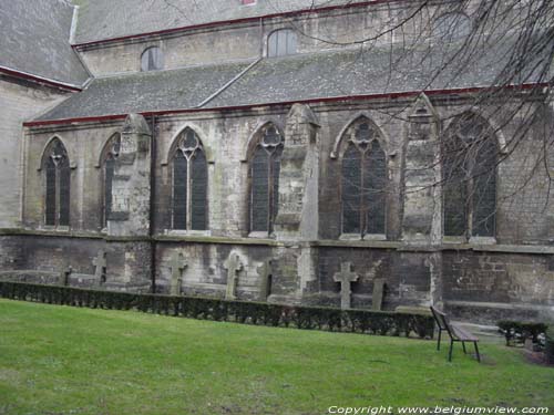 St-Catharinakerk, beter gekend als Begijnhofkerk of Paterskerk TONGEREN / BELGI  