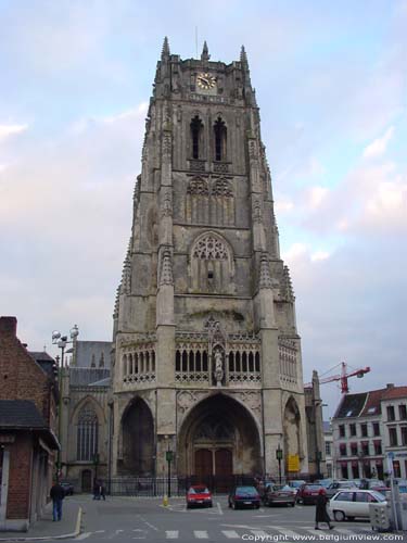 Onze-Lieve-Vrouwebasiliek TONGEREN / BELGI  