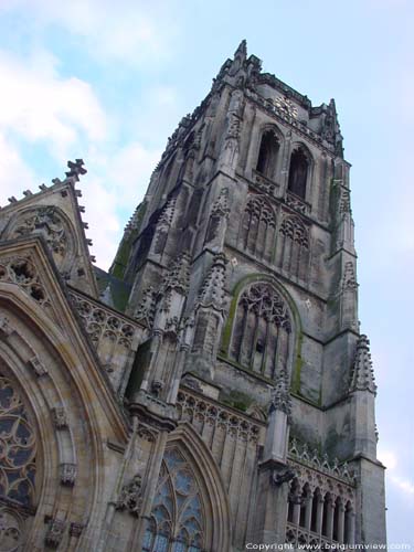 Onze-Lieve-Vrouwebasiliek TONGEREN / BELGI  