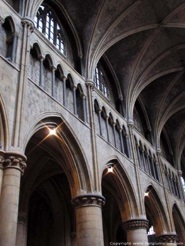 Basilique Notre Dame TONGEREN / TONGRES photo