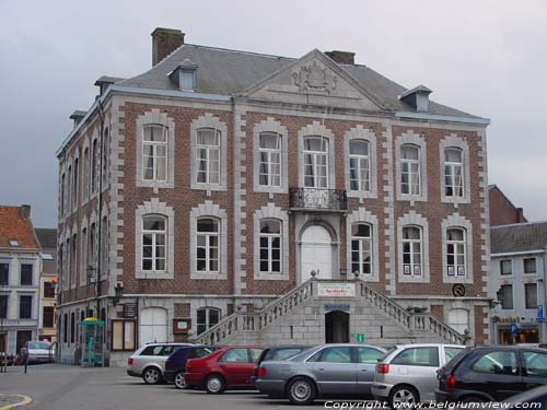 Stadshuis TONGEREN foto  