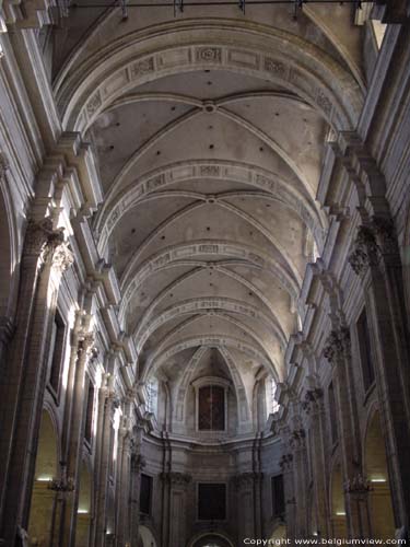 Sint-Pieterskerk en Sint-Pietersabdij GENT / BELGI  