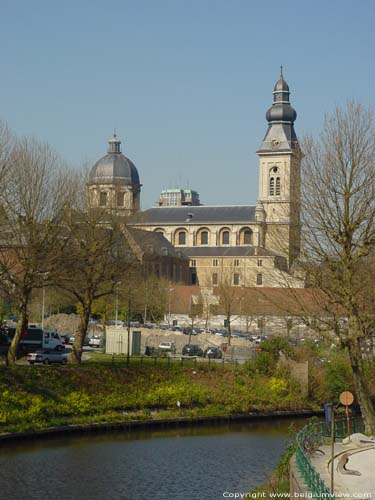 Sint-Pieterskerk en Sint-Pietersabdij GENT / BELGI  