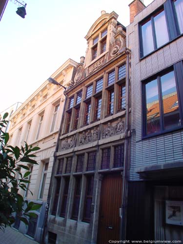 Huis uit 1666 GENT foto  