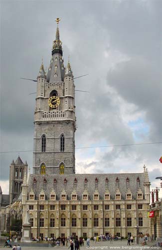 Beffroi et halle aux draps GAND / BELGIQUE 