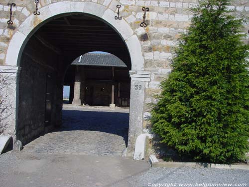 Ferme Mores RAEREN / BELGIQUE 