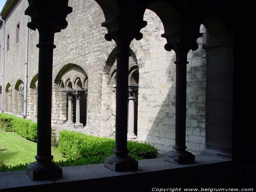 Klooster van Sint-Getrudiskerk NIVELLES in NIJVEL / BELGI  