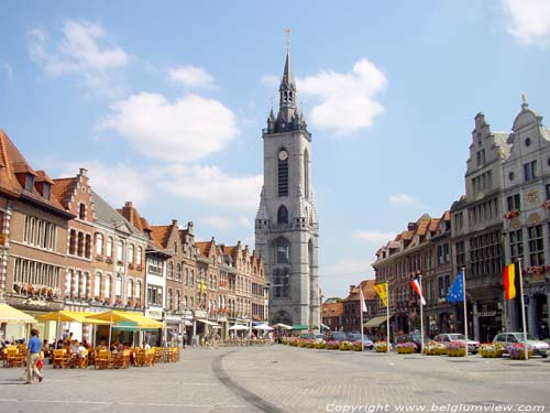 Belfort TOURNAI in DOORNIK / BELGI 