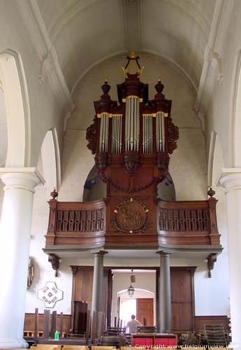 Saint Peter & Paul's church PULLE in ZANDHOVEN / BELGIUM 