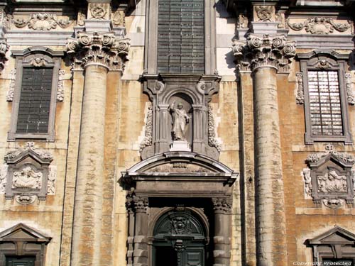 Sint-Pieterskerk; Kerk van de H.H. Apostelen Petrus en Paulus MECHELEN foto 