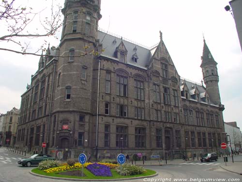 Vroeger Postgebouw  VERVIERS foto 