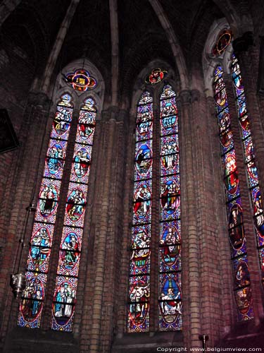 Eglise Sainte Walburga VEURNE  FURNES / BELGIQUE 