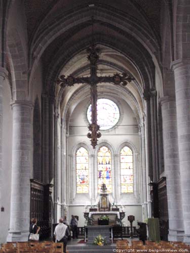 Eglise Saint Pierre et Paul CHIMAY / BELGIQUE 