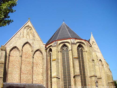 Onze-Lieve-Vrouwekerk DAMME / BELGI 3 beueken van de hallenkerk met koor.