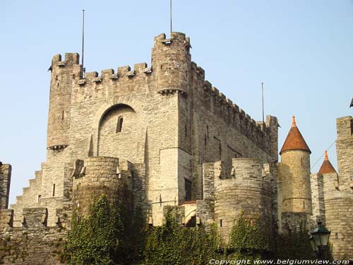 Chteau des Comtes GAND / BELGIQUE 