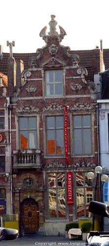 The colorful jacket GHENT picture