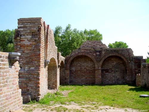 Ruine de l'abbaye des Dunes KOKSIJDE / BELGIQUE 