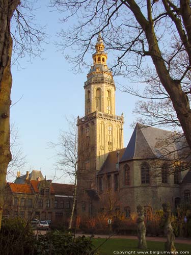 Beffroi VEURNE  FURNES / BELGIQUE 