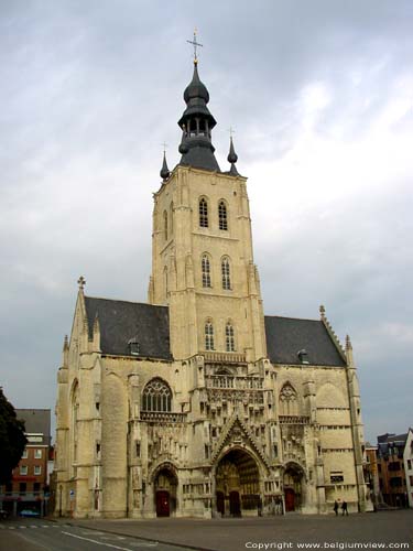 glise Notre Dame du Bourbier TIENEN  TIRLEMONT / BELGIQUE 