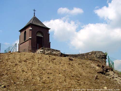 Kapel op motte - Grafkapel van de familie Michiels KINROOI / BELGI 